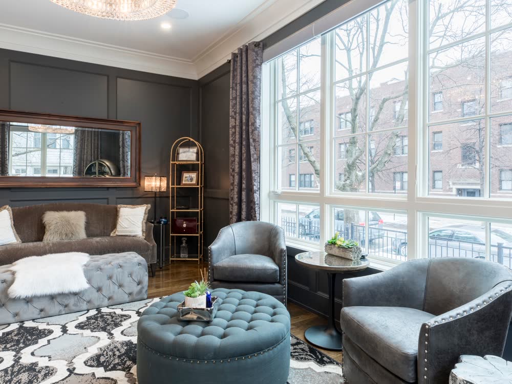 Living room with armchairs and sofa